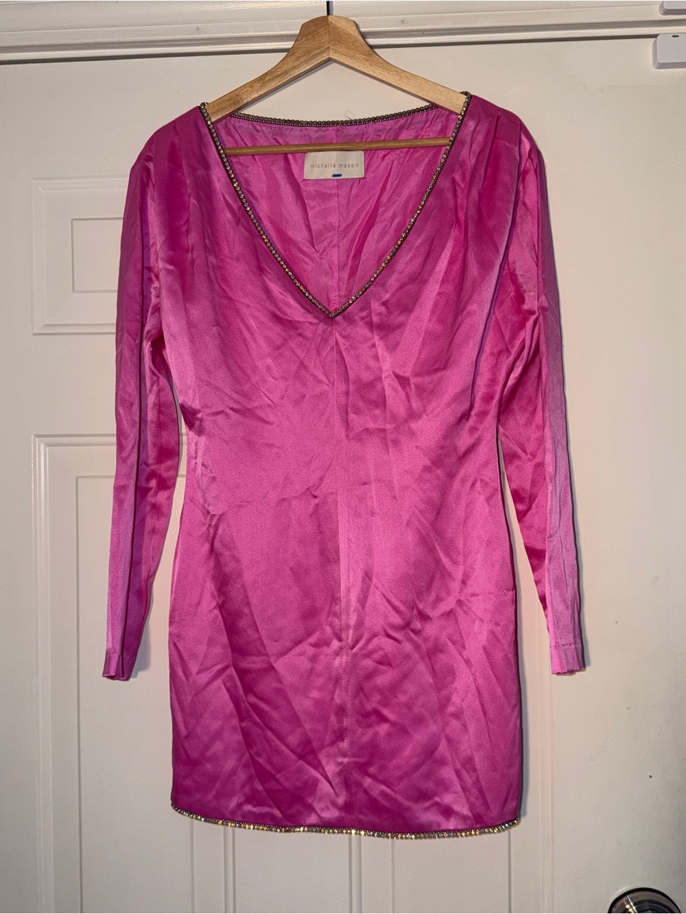 Michelle Mason Hot Pink Silk V-Neck Long Slv Mini Dress w/rhinestones. Sz 8